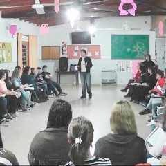 Comenzó el taller de lengua de señas