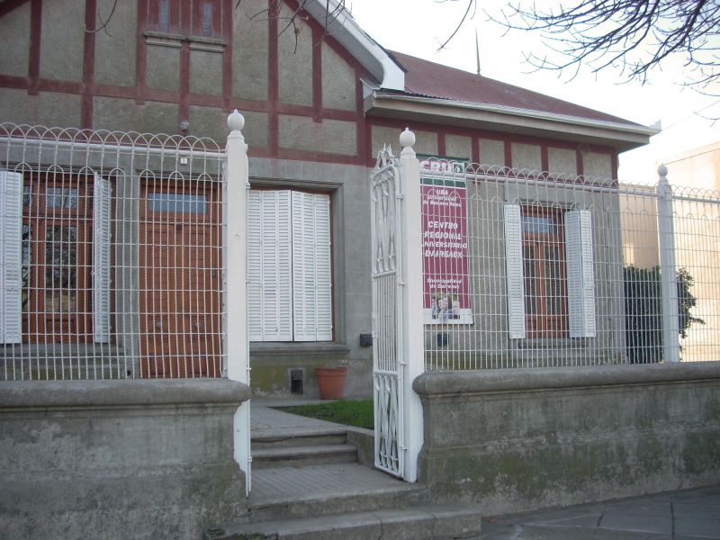 Archivo:Biblioteca Publica San Martin-Junio2011-00.jpg