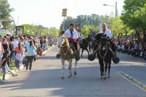 20140929-01_Desfile_Civico_Institucional_Daireaux